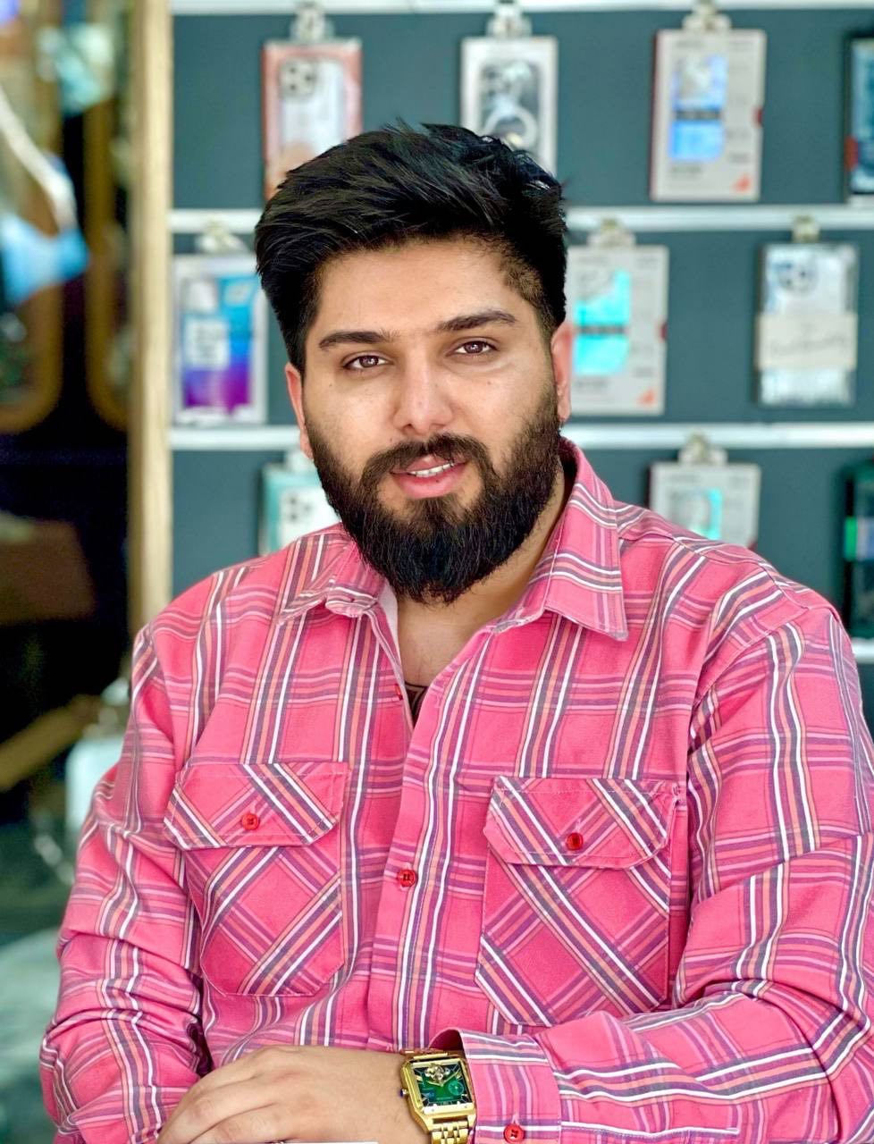 دانلود آهنگ بنام جشنی دلبر شیرینم با صدای مجید احمدی